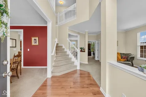 8284 Balmoral Lane Avon IN 46123