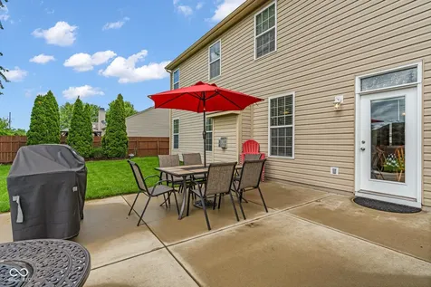 8284 Balmoral Lane Avon IN 46123