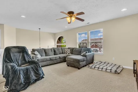 8284 Balmoral Lane Avon IN 46123