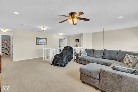 8284 Balmoral Lane Avon IN 46123