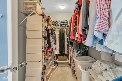 8284 Balmoral Lane Avon IN 46123