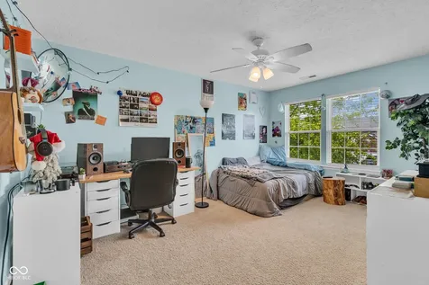 8284 Balmoral Lane Avon IN 46123