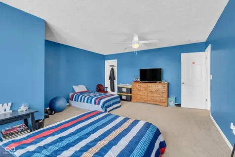 8284 Balmoral Lane Avon IN 46123