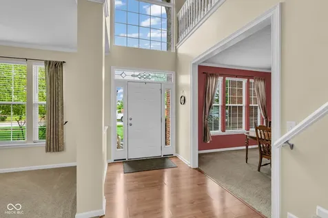 8284 Balmoral Lane Avon IN 46123