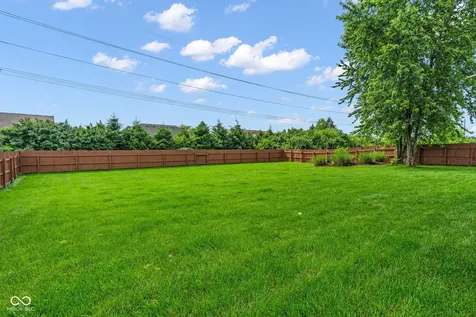 8284 Balmoral Lane Avon IN 46123
