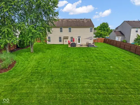 8284 Balmoral Lane Avon IN 46123