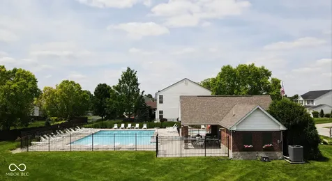 8284 Balmoral Lane Avon IN 46123