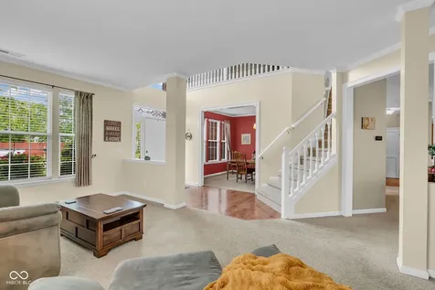 8284 Balmoral Lane Avon IN 46123