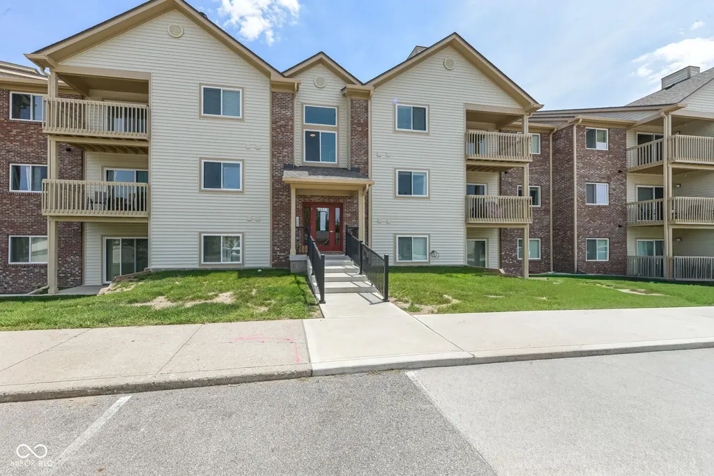 12517 Timber Creek Drive Carmel IN 46032