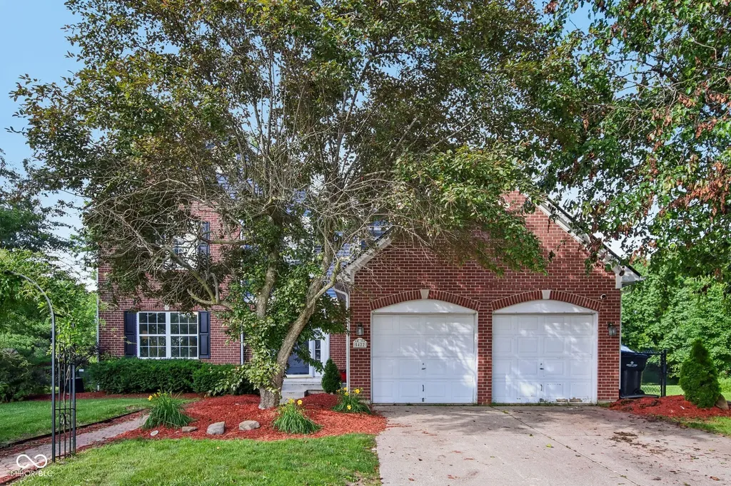 5422 Wakefield Drive S Greenwood IN 46142