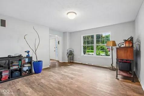 5422 Wakefield Drive S Greenwood IN 46142