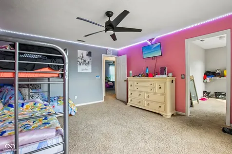 5422 Wakefield Drive S Greenwood IN 46142
