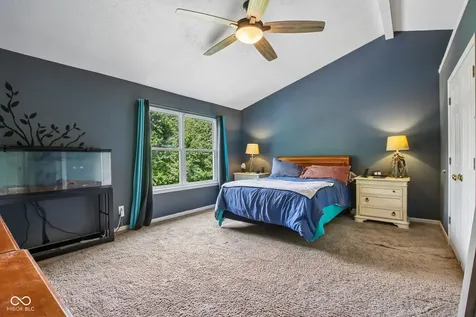 5422 Wakefield Drive S Greenwood IN 46142