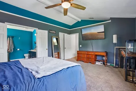 5422 Wakefield Drive S Greenwood IN 46142