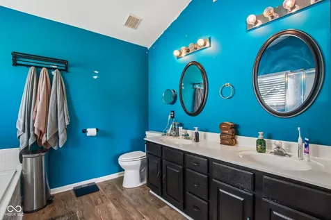 5422 Wakefield Drive S Greenwood IN 46142