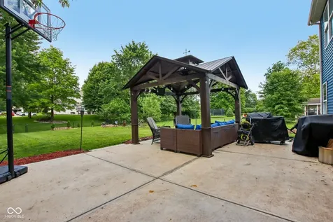 5422 Wakefield Drive S Greenwood IN 46142