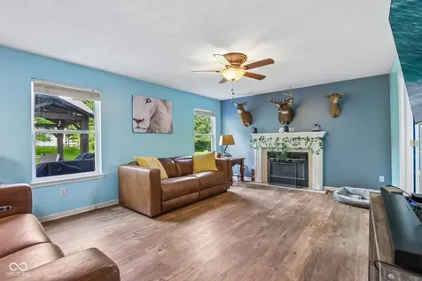 5422 Wakefield Drive S Greenwood IN 46142