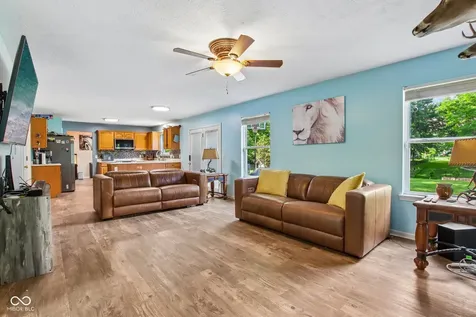 5422 Wakefield Drive S Greenwood IN 46142