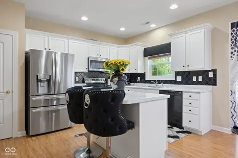 5836 Monticello Square Lane Indianapolis IN 46234