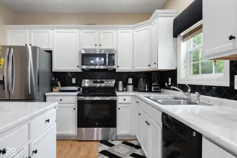 5836 Monticello Square Lane Indianapolis IN 46234