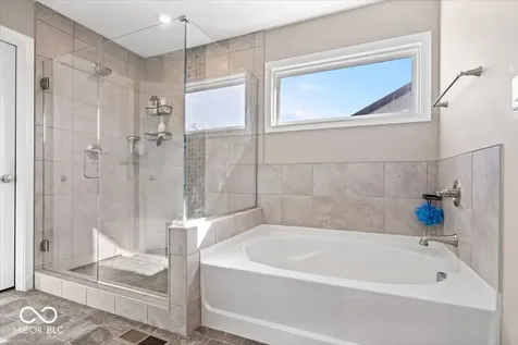 6037 N Shallow Creek Lane Indianapolis IN 46237