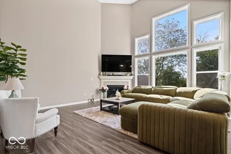 6037 N Shallow Creek Lane Indianapolis IN 46237