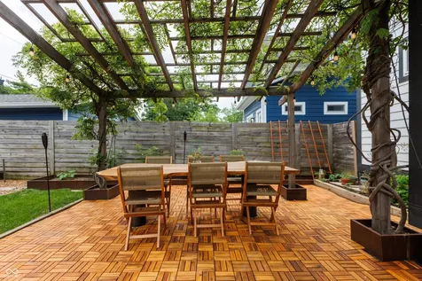 1129 Dawson Street Indianapolis IN 46203