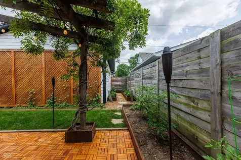 1129 Dawson Street Indianapolis IN 46203