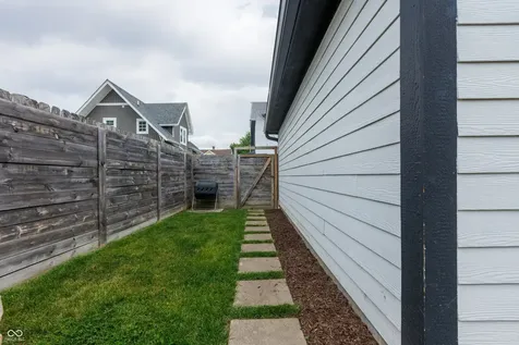 1129 Dawson Street Indianapolis IN 46203