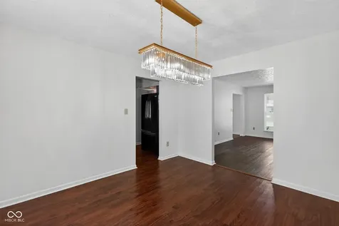 1737 Shorter Drive Indianapolis IN 46214