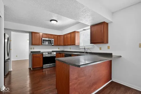 1737 Shorter Drive Indianapolis IN 46214