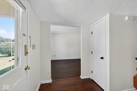1737 Shorter Drive Indianapolis IN 46214