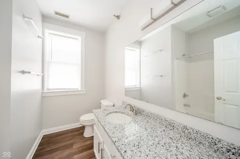 234 E 9th Street Indianapolis IN 46204
