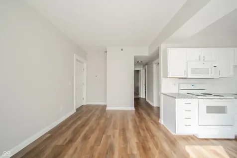 234 E 9th Street Indianapolis IN 46204