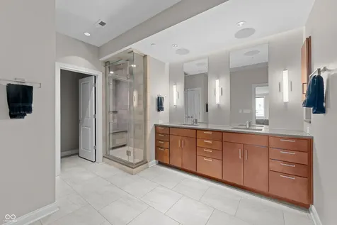 333 Massachusetts Avenue Indianapolis IN 46204