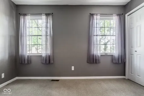 8313 Goldfinch Circle Indianapolis IN 46256