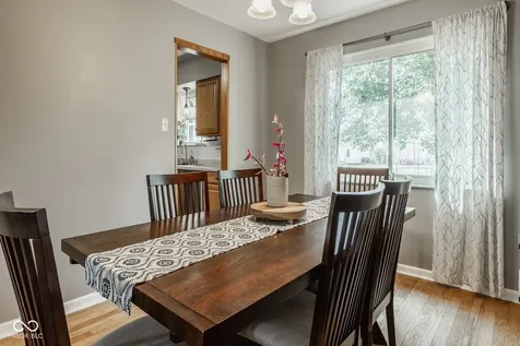 8313 Goldfinch Circle Indianapolis IN 46256