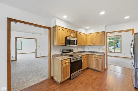 1156 Woodridge Brownsburg IN 46112