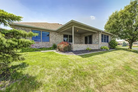 1156 Woodridge Brownsburg IN 46112