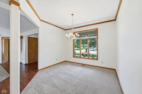 1156 Woodridge Brownsburg IN 46112