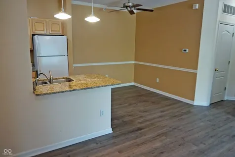 12914 University Crescent Carmel IN 46032