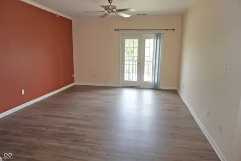 12914 University Crescent Carmel IN 46032