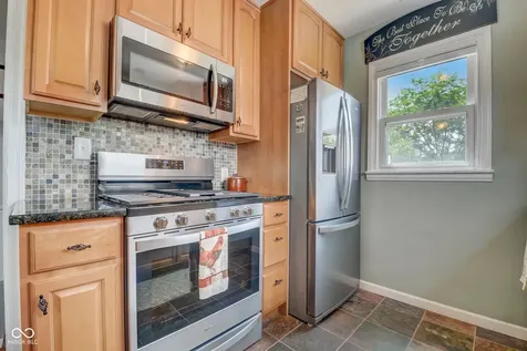 7723 E 75th Street Indianapolis IN 46256