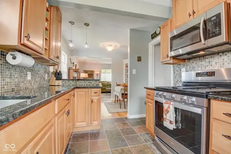 7723 E 75th Street Indianapolis IN 46256