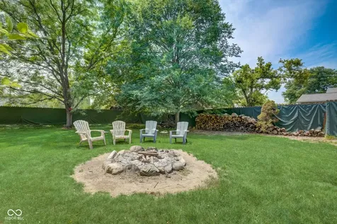 7723 E 75th Street Indianapolis IN 46256
