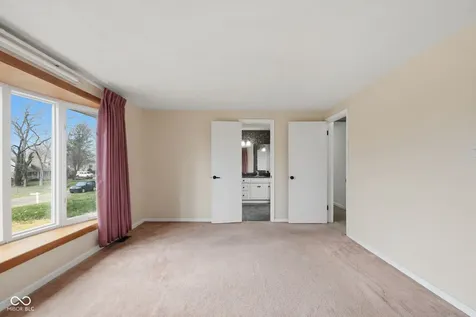 2226 Lake Drive Anderson IN 46012
