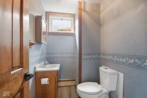2226 Lake Drive Anderson IN 46012