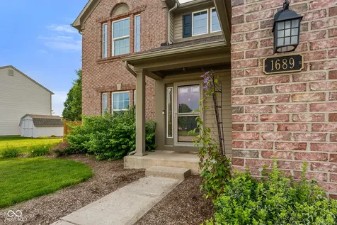 1689 Sagemeadow Drive Brownsburg IN 46112