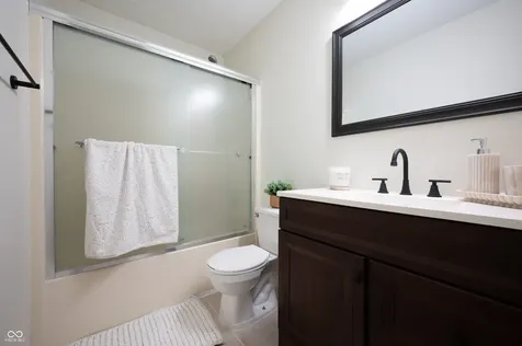 10194 Buell Drive Avon IN 46123