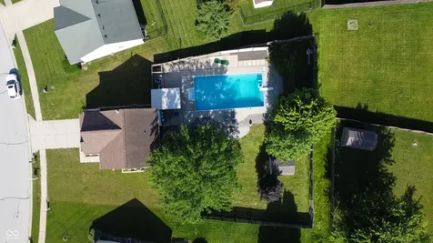 10194 Buell Drive Avon IN 46123